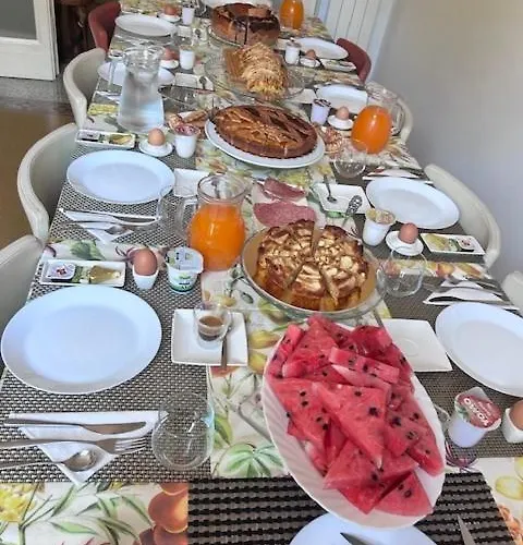 Vatica Bed and Breakfast 4*