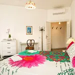 Couette-café Vatica 4*